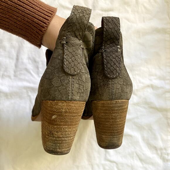Jeffrey Campbell 8.5 grey tan suede booties - Picture 8 of 8